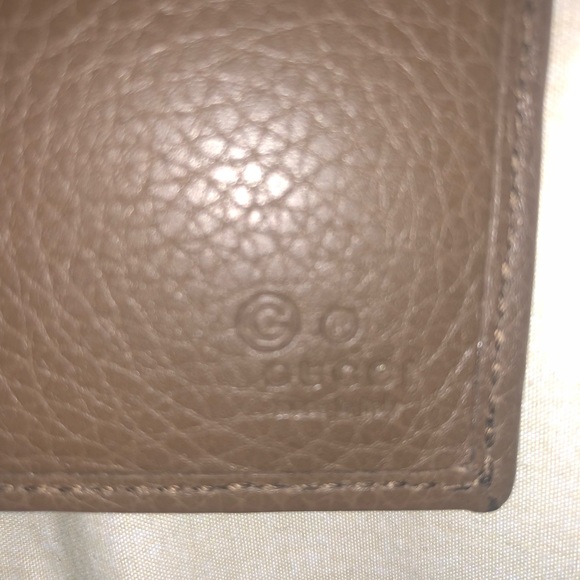 Authentic Gucci wallet - Picture 4 of 7